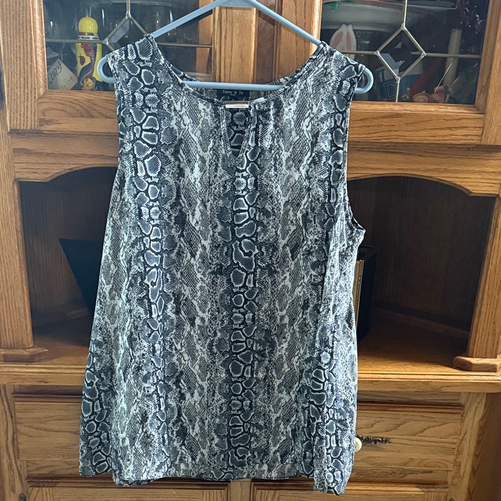 Sami & Jo Black and Gray Snake Print sleeveless Blouse size 1X EUC